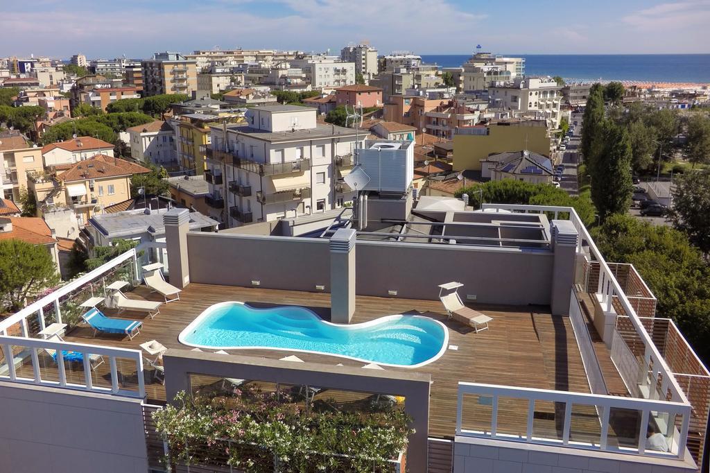Residence Delfina Rimini Zewnętrze zdjęcie