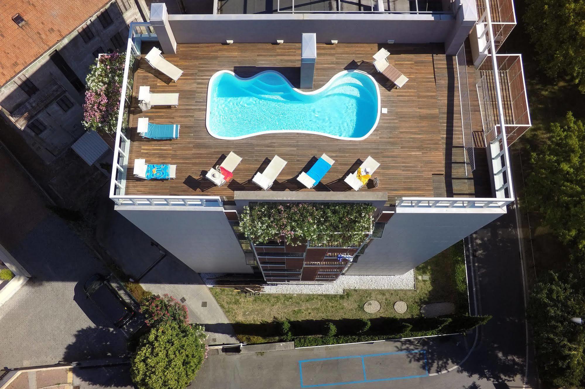 Residence Delfina Rimini Zewnętrze zdjęcie
