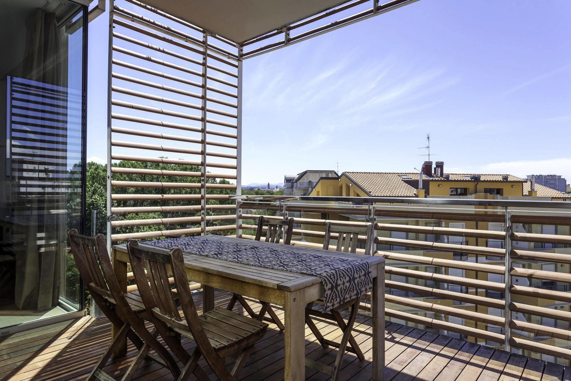 Residence Delfina Rimini Zewnętrze zdjęcie